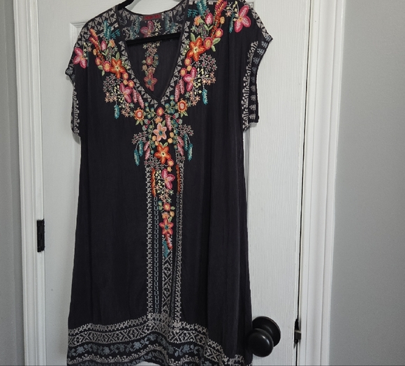 Johnny Was  & FP Jeans - Picture 4 of 12